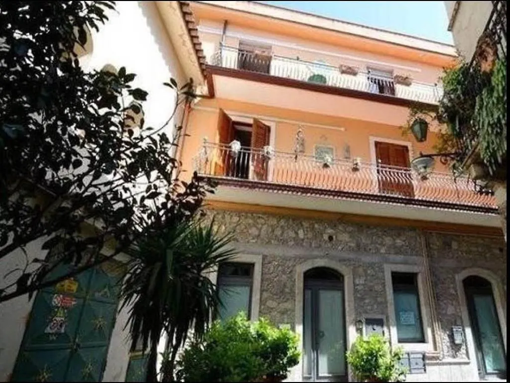 Holiday Home Alessia N 3 ,Centro Storico Di Taormina