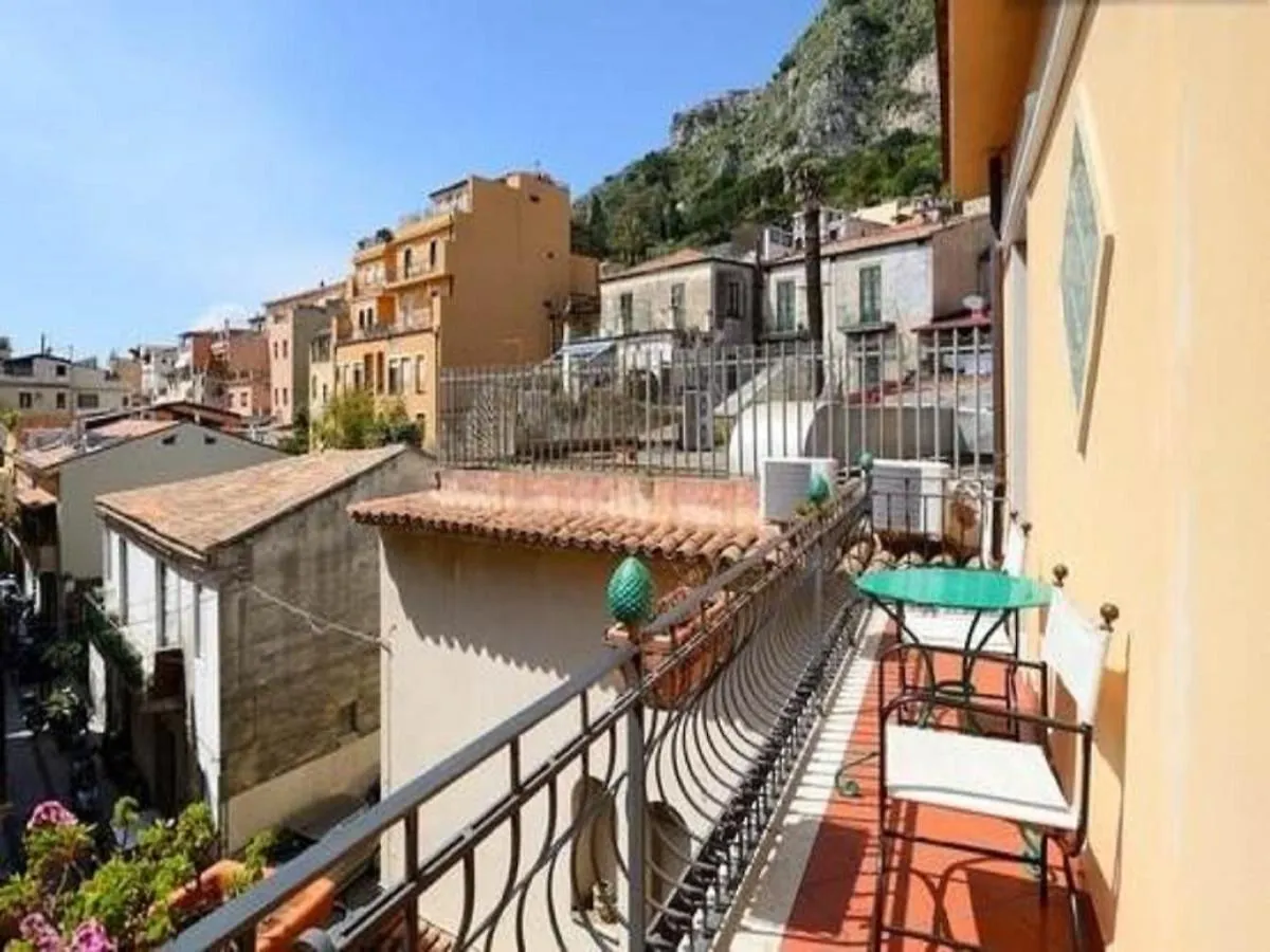 Apartment Holiday Home Alessia N 3 ,Centro Storico Di Taormina Italy